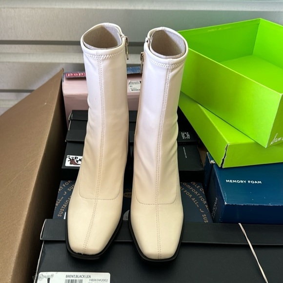 SAM EDELMAN Women's Wells Block-Heel Booties - Picture 4 of 7